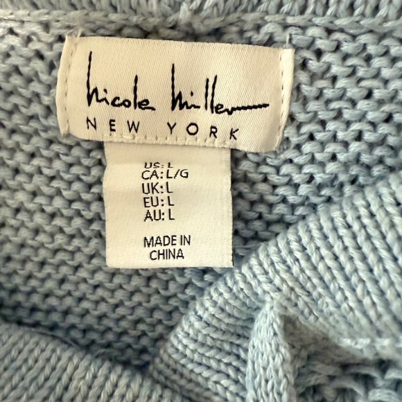 Nikole‎ Miller New York Women’s Knit Light Blue Sweater With Hood Size L - Picture 6 of 7